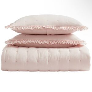 Laura Ashley Quilt Set